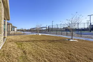944 Memorial Dr, Little Elm, TX 76227 - Photo 25