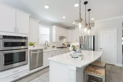 944 Memorial Drive, Aubrey, TX 76227 - Photo 15