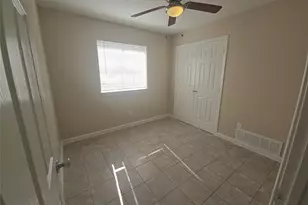 2429 Salmon, Irving, TX 75062 - Photo 5