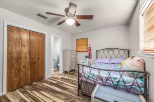 1913 Yucca Trail, Hurst, TX 76054 - Photo 9