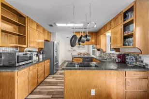 1913 Yucca Trail, Hurst, TX 76054 - Photo 5