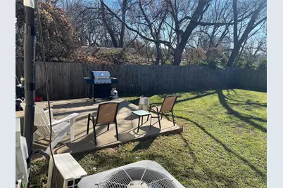 1840 Prairie View Drive, Dallas, TX 75235 - Photo 17