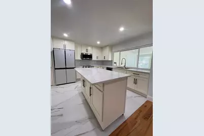 5220 Fisher Drive, The Colony, TX 75056 - Photo 5