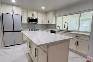 5220 Fisher Dr, The Colony, TX 75056 - Photo 5