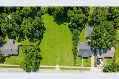 4305 Falls Drive, Dallas, TX 75211 - Photo 1