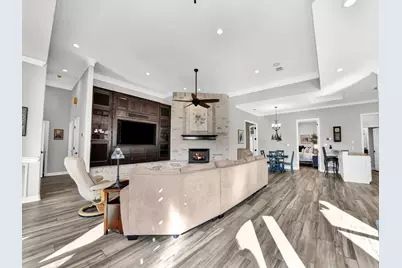 6000 Justine Court, Granbury, TX 76049 - Photo 11