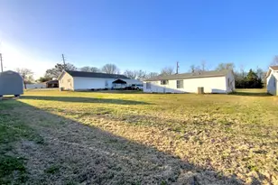 1002 Willow St, Mexia, TX 76667 - Photo 27