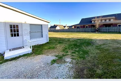 1002 Willow Street, Mexia, TX 76667 - Photo 29