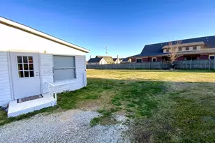 1002 Willow St, Mexia, TX 76667 - Photo 29