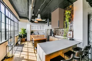 2220 Canton St, Dallas, TX 75201 - Photo 3