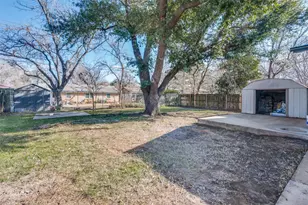 2501 S Fielder Rd, Arlington, TX 76015 - Photo 23