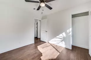 2501 S Fielder Rd, Arlington, TX 76015 - Photo 19