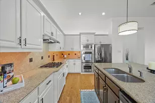 12398 Flowering Dr, Frisco, TX 75035 - Photo 9