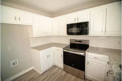 3605 Wessex Court, Denton, TX 76210 - Photo 3