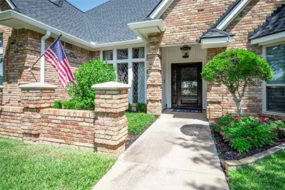 1313 Crest Drive, Colleyville, TX 76034 - Photo 7