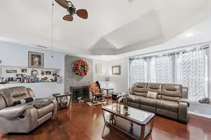 2010 Gross Rd, Dallas, TX 75228 - Photo 9