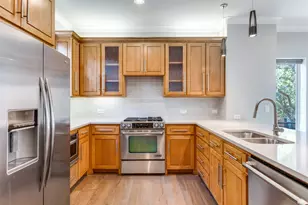 6333 Richmond Ave, Dallas, TX 75214 - Photo 11