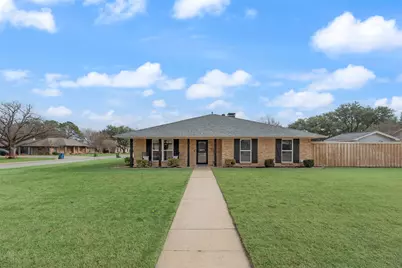 602 Greensprings Street, Highland Village, TX 75077 - Photo 3