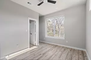 948 S Corinth St, Dallas, TX 75215 - Photo 19