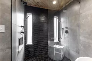 9612 Whitehurst Dr, Dallas, TX 75243 - Photo 21