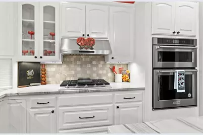 3815 Holly Ridge Drive, Longview, TX 75605 - Photo 9