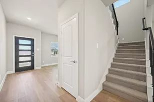 806 London Town Ln, Princeton, TX 75071 - Photo 9