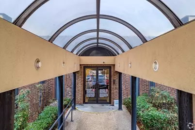 1701 N Hampton Road, DeSoto, TX 75115 - Photo 5