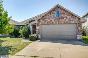 305 Chalkstone Dr, Fort Worth, TX 76131 - Photo 1