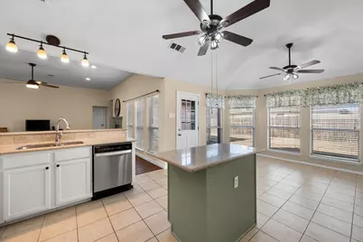 617 Jamie Lane, Mansfield, TX 76063 - Photo 11