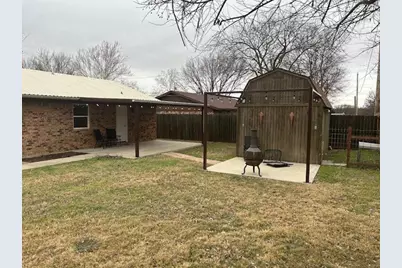 104 Chisholm Street, Saint Jo, TX 76265 - Photo 15