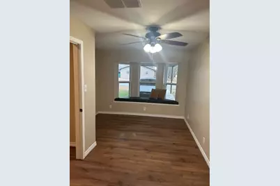 104 Chisholm Street, Saint Jo, TX 76265 - Photo 5