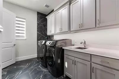 2516 Hampstead Lane, Carrollton, TX 75010 - Photo 15