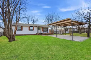 1100 SE 9th St, Mineral Wells, TX 76067 - Photo 1