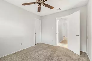 7845 Whitney Ln, Fort Worth, TX 76112 - Photo 25
