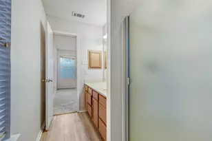 7845 Whitney Ln, Fort Worth, TX 76112 - Photo 21