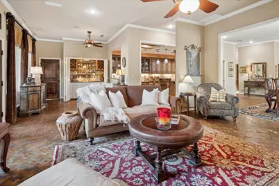 2448 Clearspring Drive N, Irving, TX 75063 - Photo 15