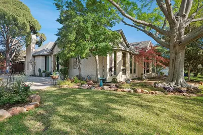 2448 Clearspring Drive N, Irving, TX 75063 - Photo 5