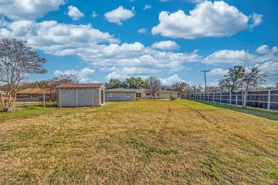 7001 Richlynn Terrace, Richland Hills, TX 76118 - Photo 9