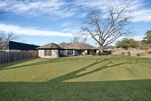 3410 Faulkner Dr, Rowlett, TX 75088 - Photo 35