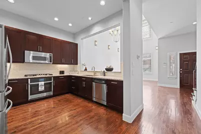 705 E 1st Street, Fort Worth, TX 76102 - Photo 11