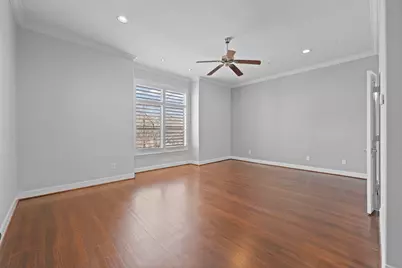 705 E 1st Street, Fort Worth, TX 76102 - Photo 17