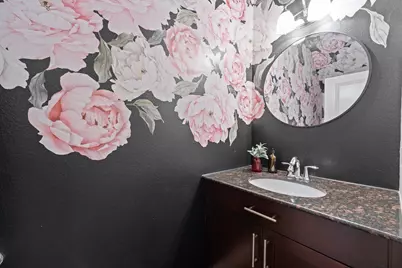 705 E 1st Street, Fort Worth, TX 76102 - Photo 15