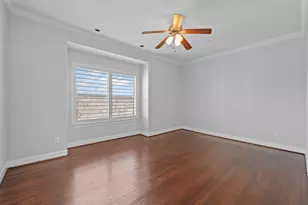 705 E 1st St, Fort Worth, TX 76102 - Photo 25