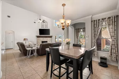 1352 Cog Hill Drive, Fort Worth, TX 76120 - Photo 5