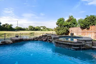 1352 Cog Hill Dr, Fort Worth, TX 76120 - Photo 25