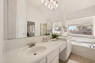 1352 Cog Hill Dr, Fort Worth, TX 76120 - Photo 13