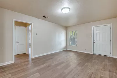 133 W Hobson Avenue, Dallas, TX 75224 - Photo 5