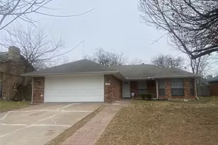 104 Mesa Moor Dr, Glenn Heights, TX 75154 - Photo 1