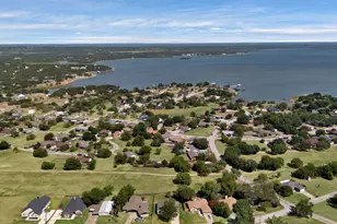 206 Lakeview Dr, Runaway Bay, TX 76426 - Photo 9