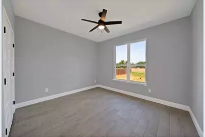 206 Lakeview Drive, Runaway Bay, TX 76426 - Photo 23